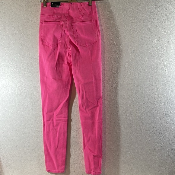 FASHION NOVA Pull On No Gap Stretch Color Skinny Jeans Hot Pink Size 1 NEW - Picture 6 of 12